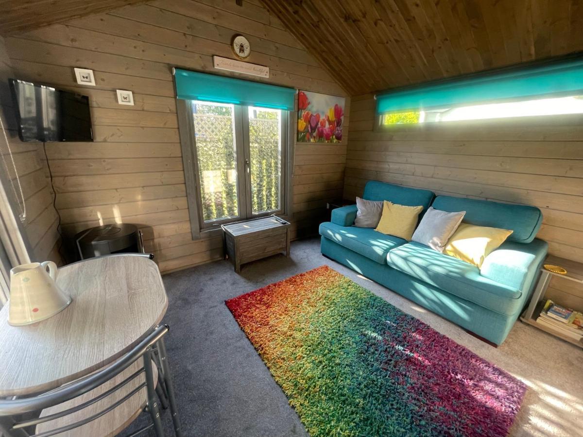 Daisy Chalet